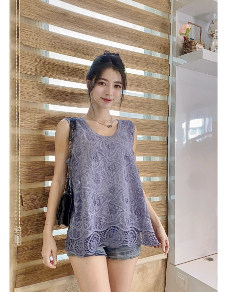 无袖镂空衣